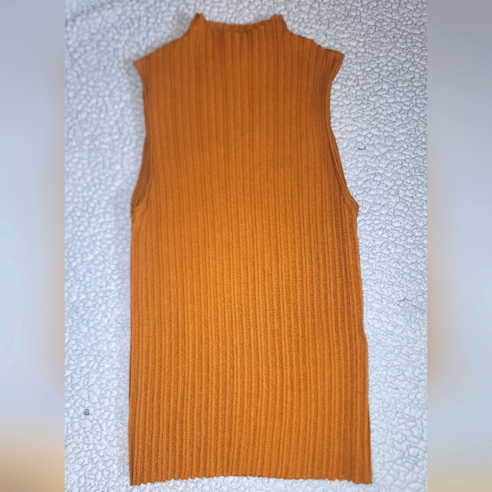 Forever 21 Mock Neck Sleeveless Top
